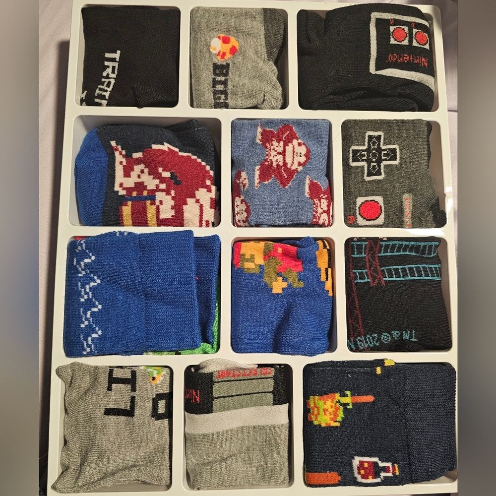 Nintendo Socks - Picture 3 of 3